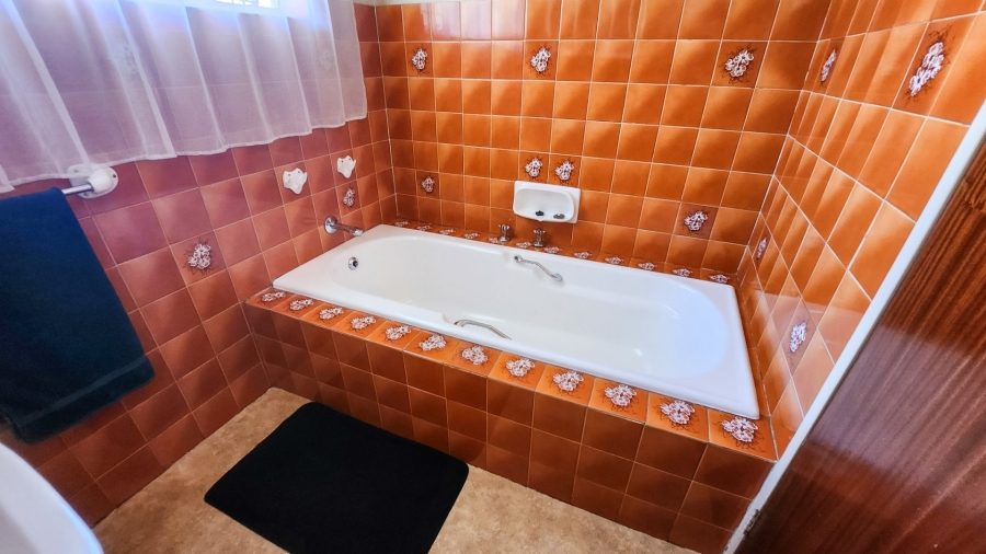 4 Bedroom Property for Sale in Meiringspark North West